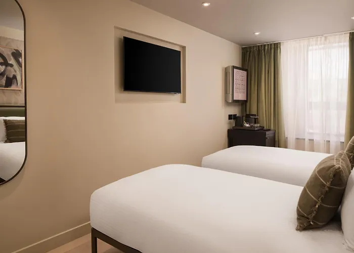 Central Park Hotel